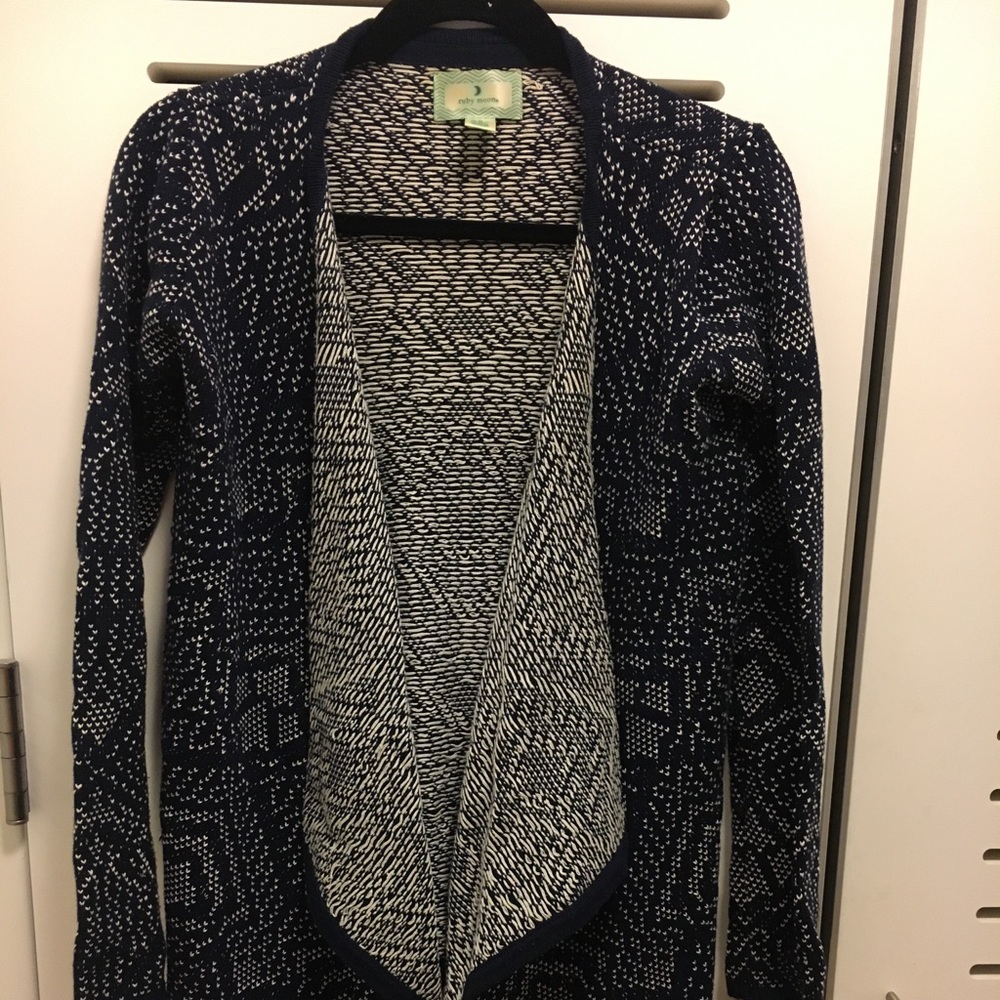 Ruby moon sweater size XS